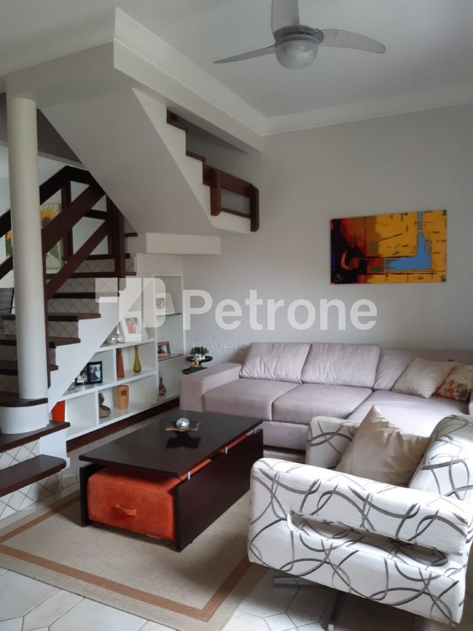 Casa à venda com 3 quartos, 150m² - Foto 2