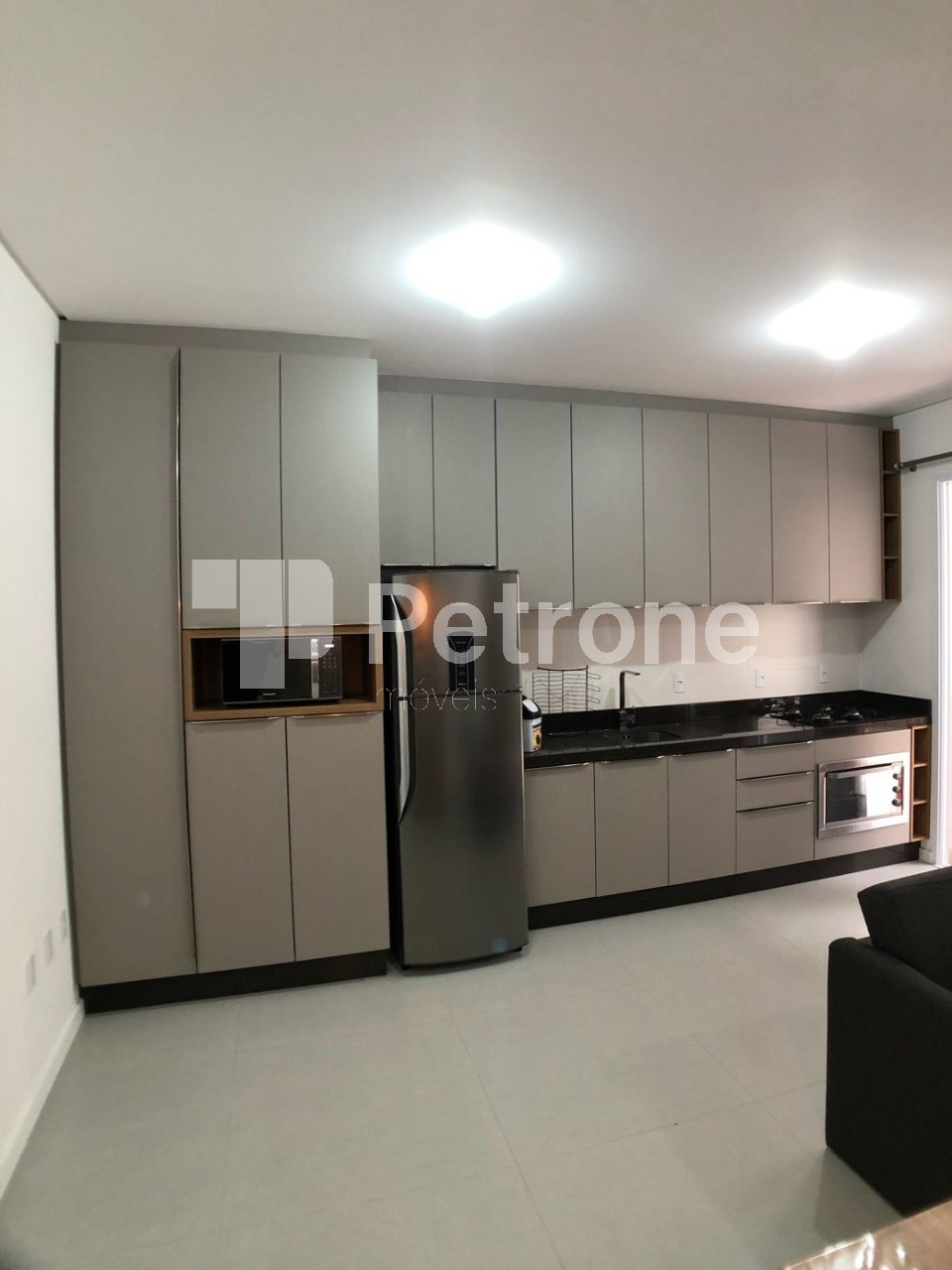 Apartamento à venda com 1 quarto, 58m² - Foto 1