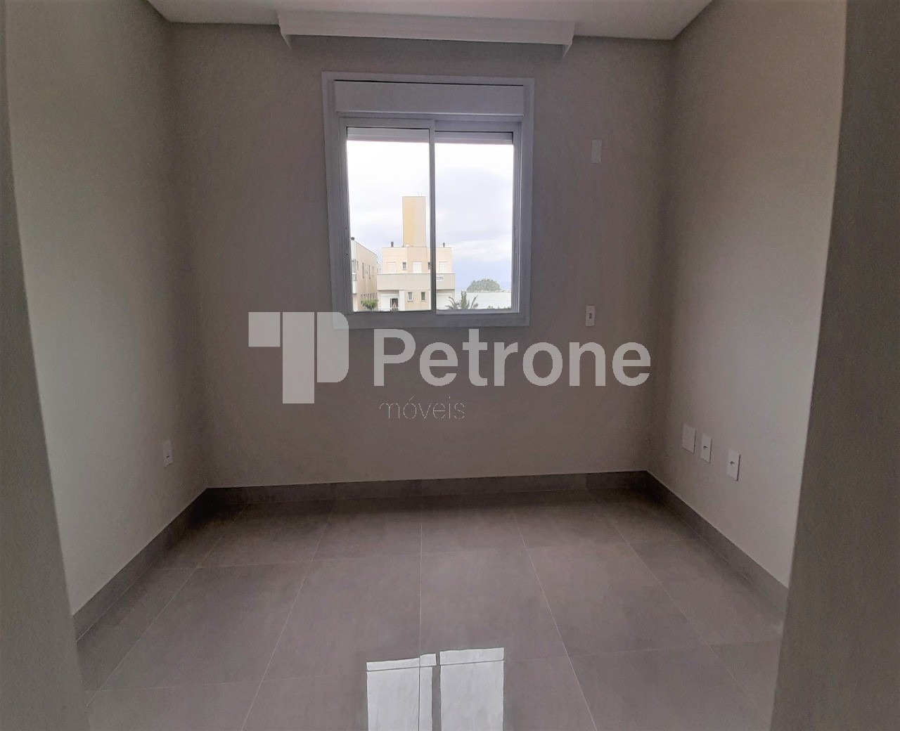 Apartamento à venda com 3 quartos, 90m² - Foto 4