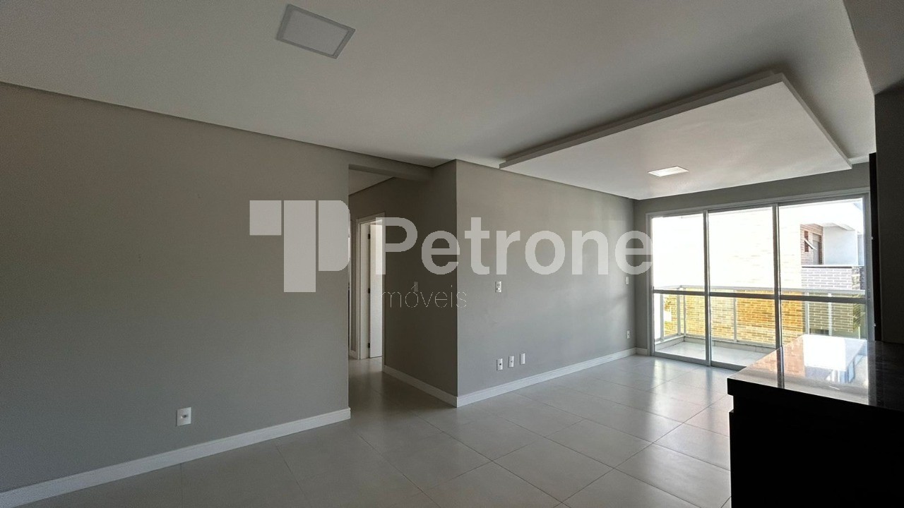 Apartamento à venda com 2 quartos, 79m² - Foto 10