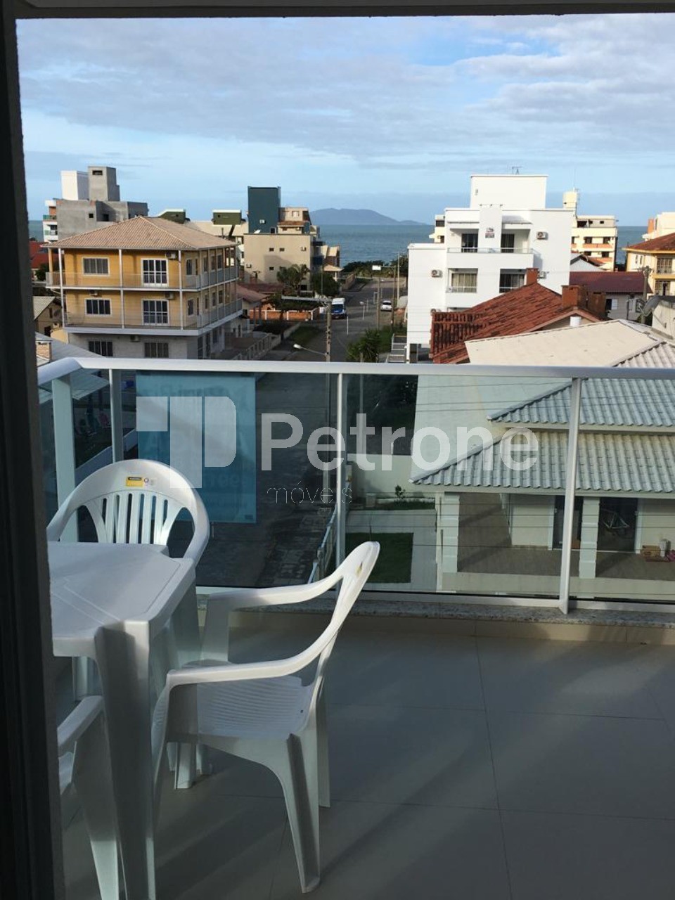 Apartamento à venda com 3 quartos, 76m² - Foto 1