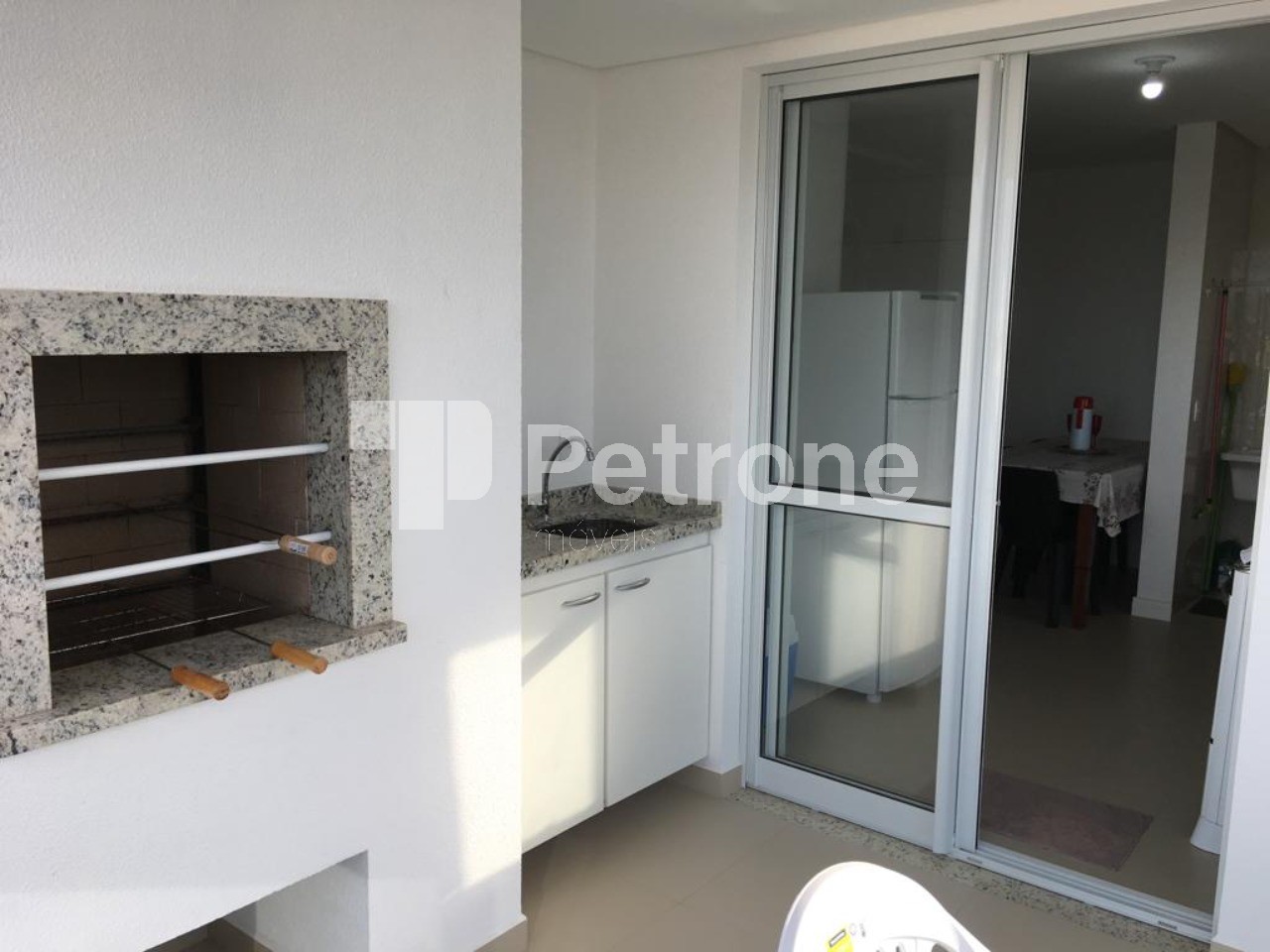 Apartamento à venda com 3 quartos, 76m² - Foto 6