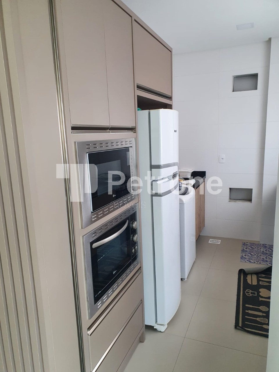 Apartamento à venda com 3 quartos, 76m² - Foto 2