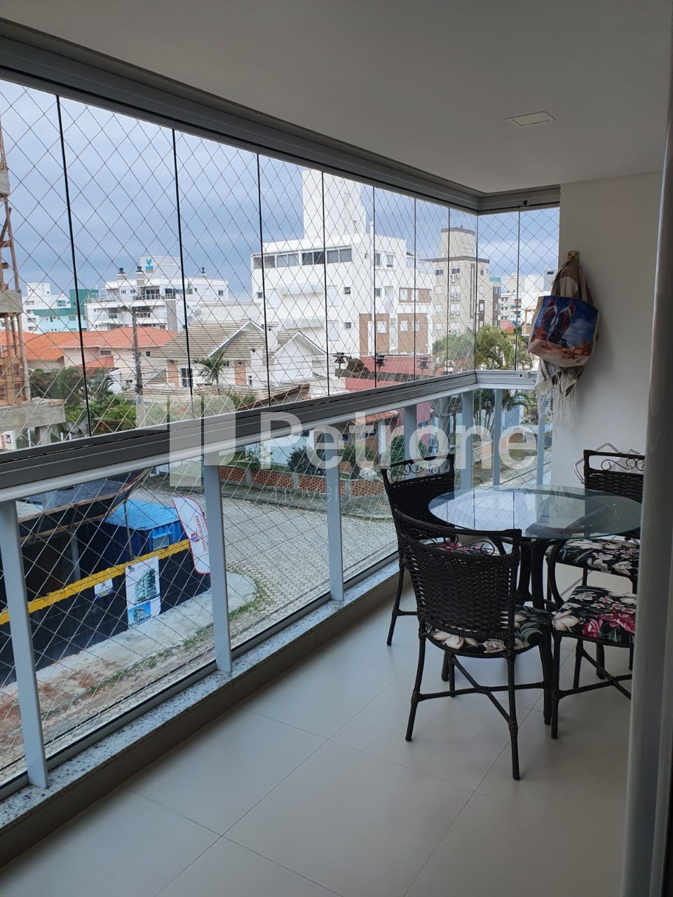 Apartamento à venda com 3 quartos, 76m² - Foto 4