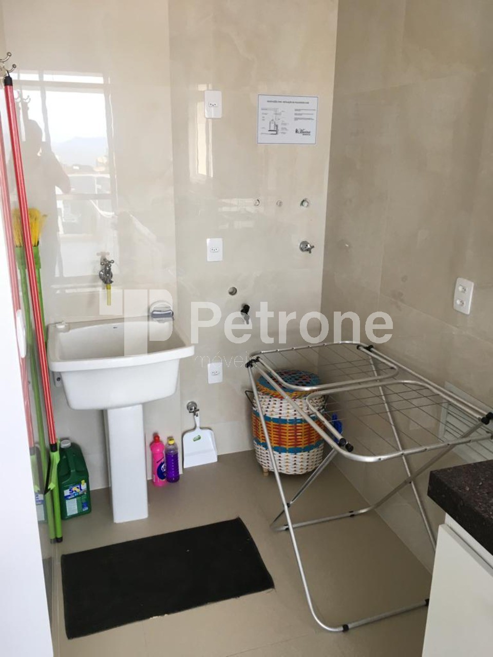 Apartamento à venda com 3 quartos, 76m² - Foto 11