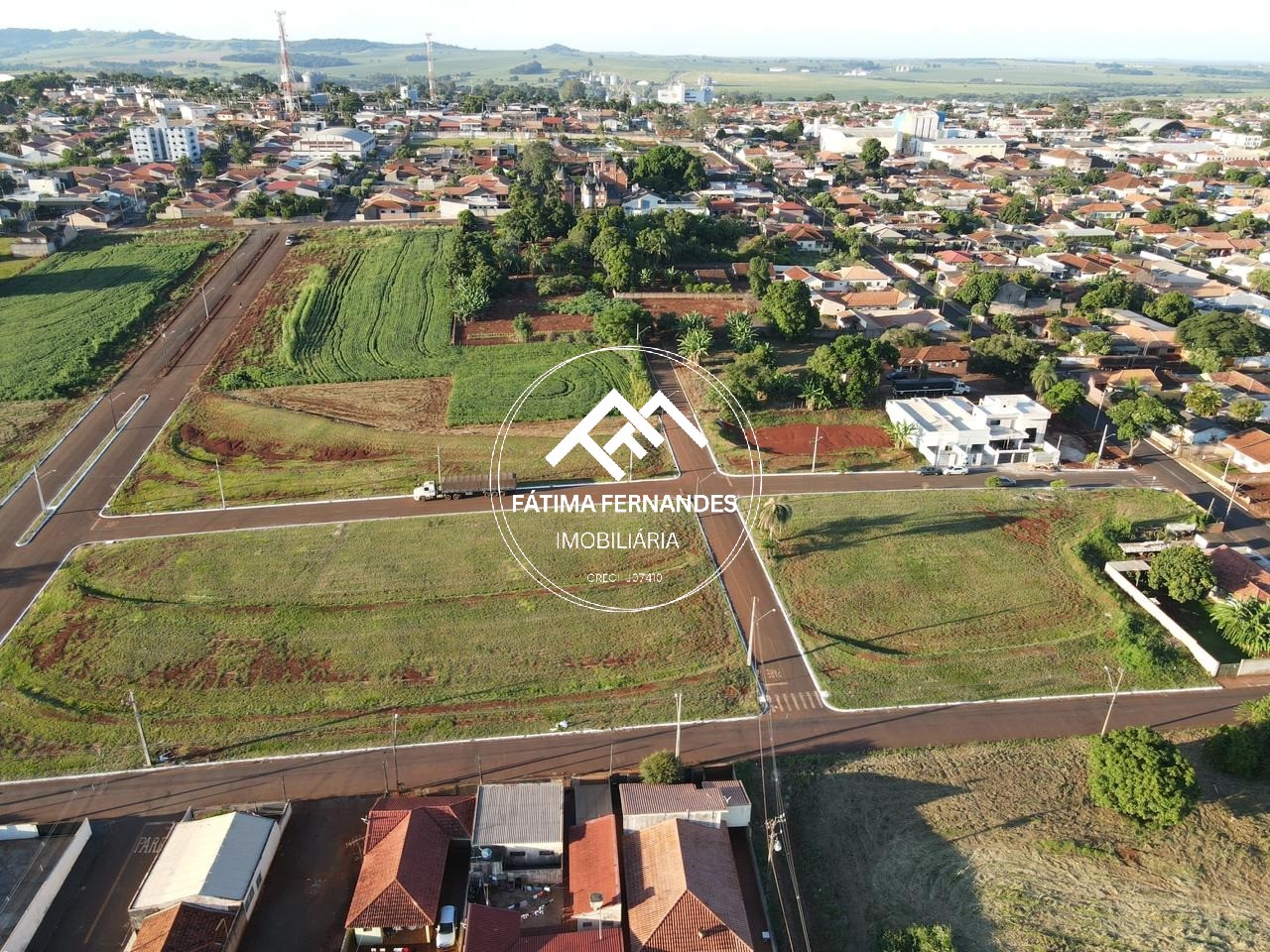 Terreno à venda, 300m² - Foto 1