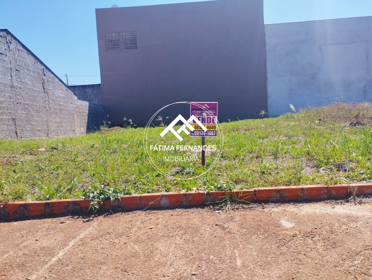 Terreno à venda, 240m² - Foto 1