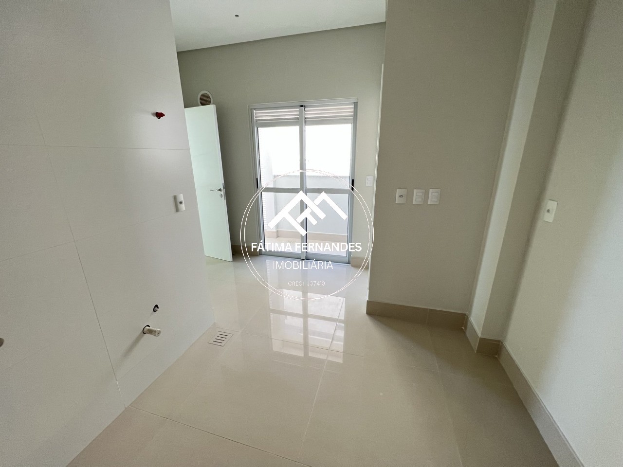 Apartamento à venda com 4 quartos, 240m² - Foto 23