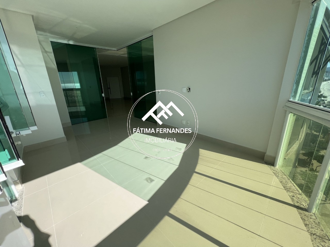 Apartamento à venda com 4 quartos, 240m² - Foto 17