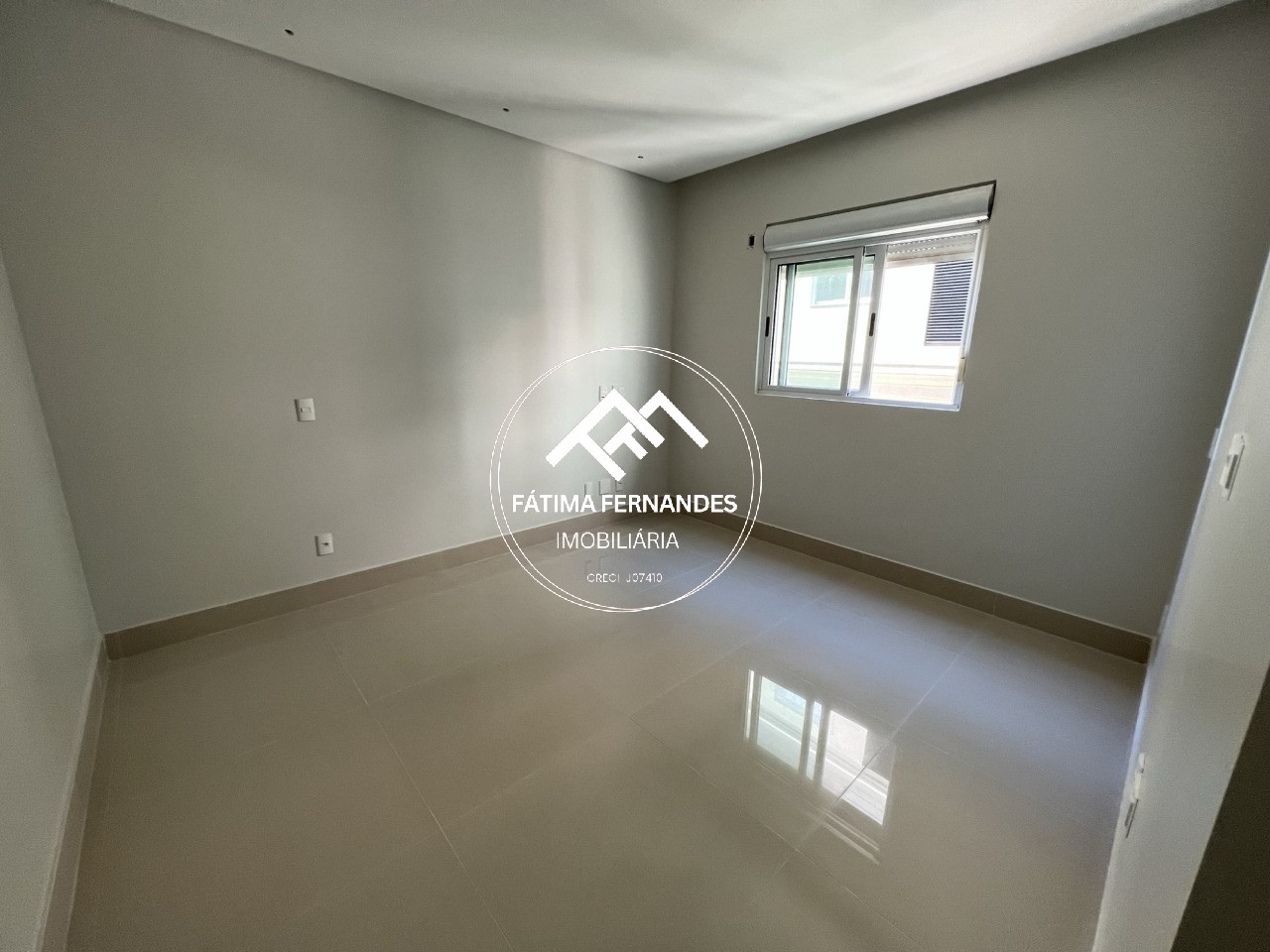 Apartamento à venda com 4 quartos, 240m² - Foto 43