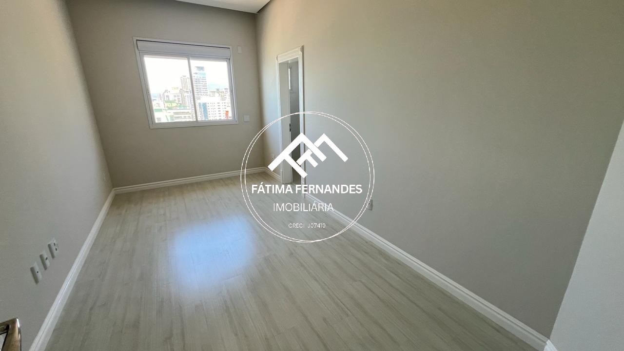 Apartamento à venda com 4 quartos, 175m² - Foto 22