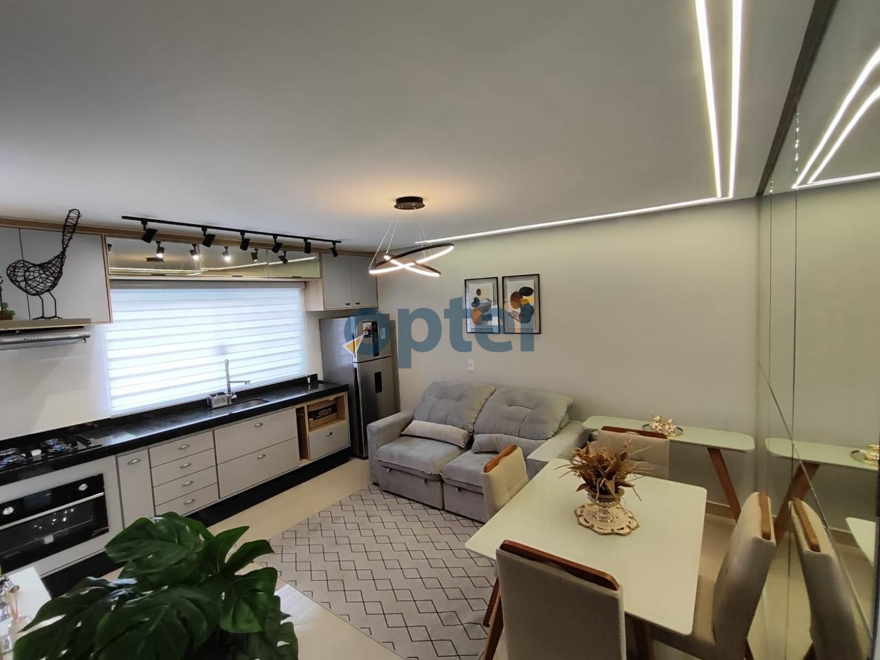 Sobrado à venda com 2 quartos, 90m² - Foto 1