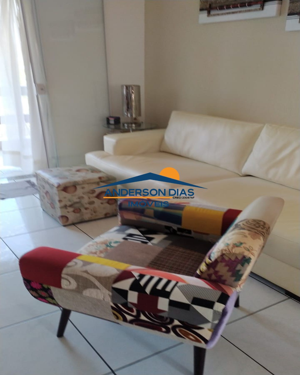 Apartamento à venda com 2 quartos, 96m² - Foto 2