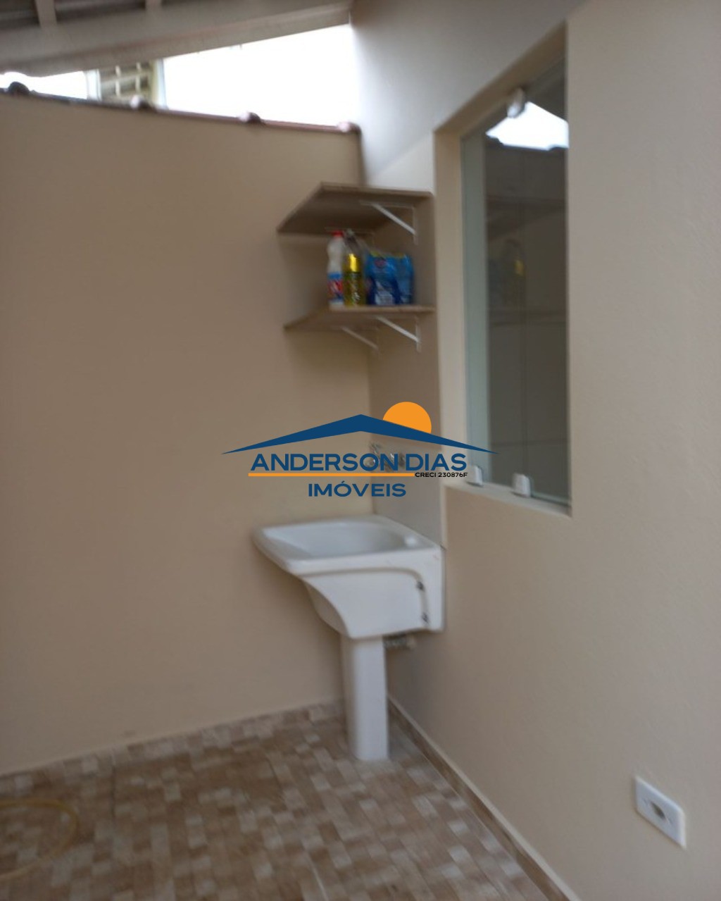 Casa à venda com 2 quartos, 100m² - Foto 3