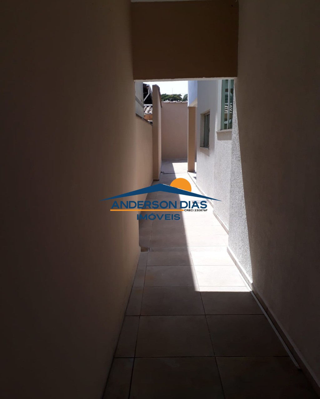 Casa à venda com 3 quartos, 180m² - Foto 3