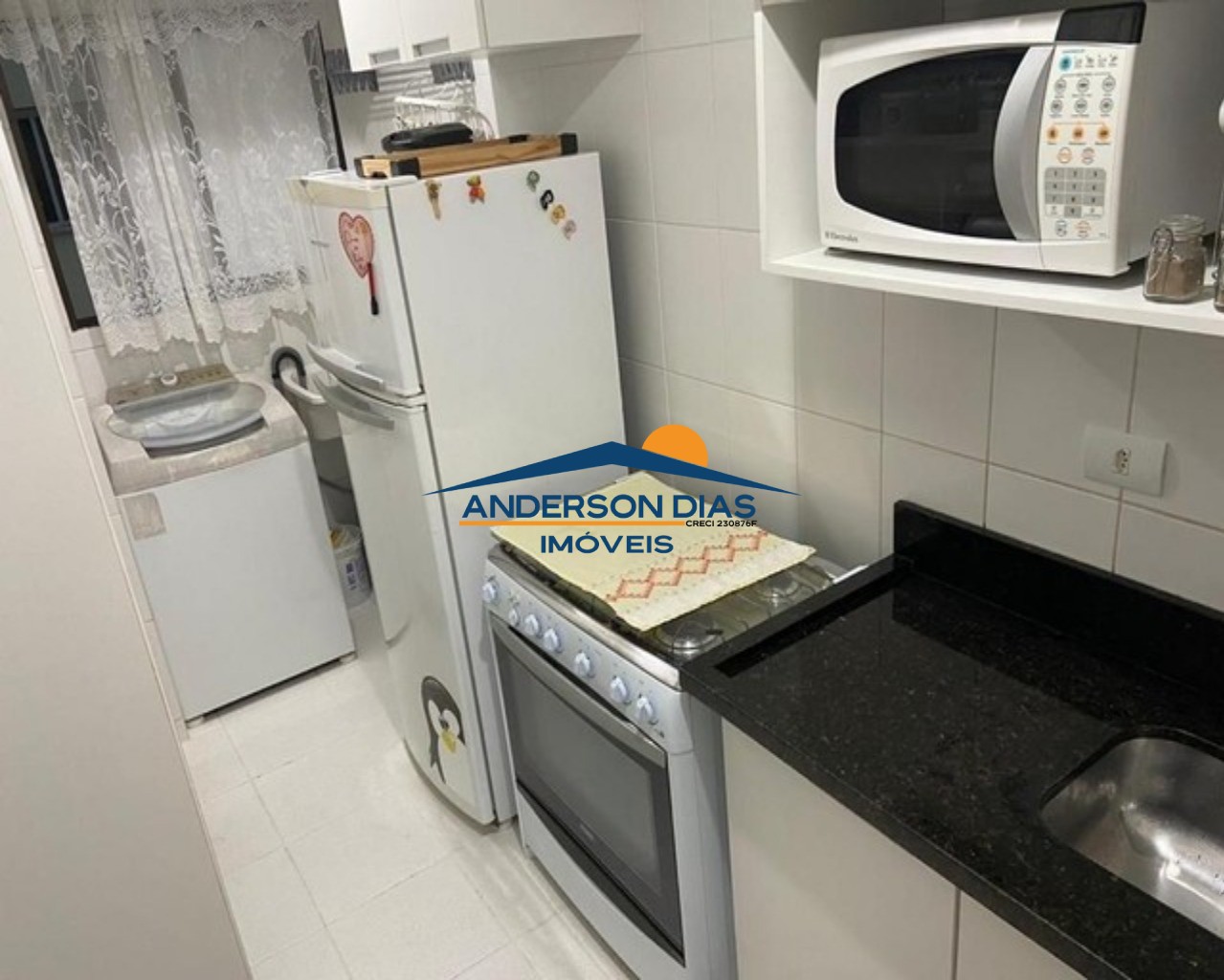 Apartamento à venda com 2 quartos, 75m² - Foto 4