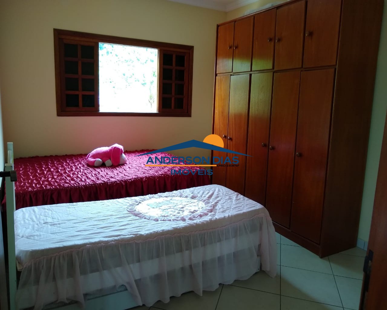 Casa à venda com 3 quartos, 250m² - Foto 6