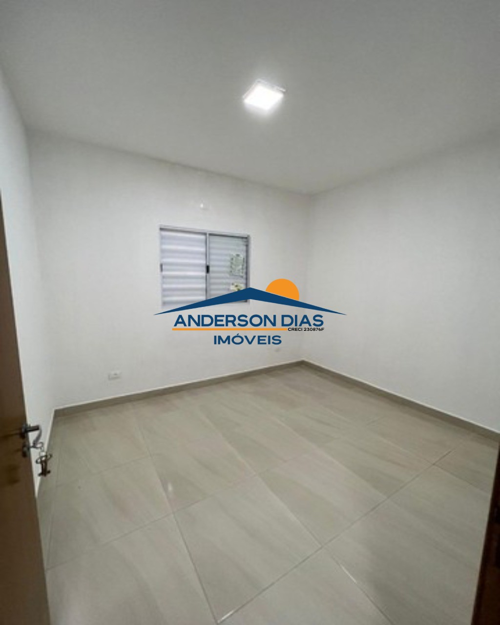 Casa à venda com 3 quartos, 82m² - Foto 5