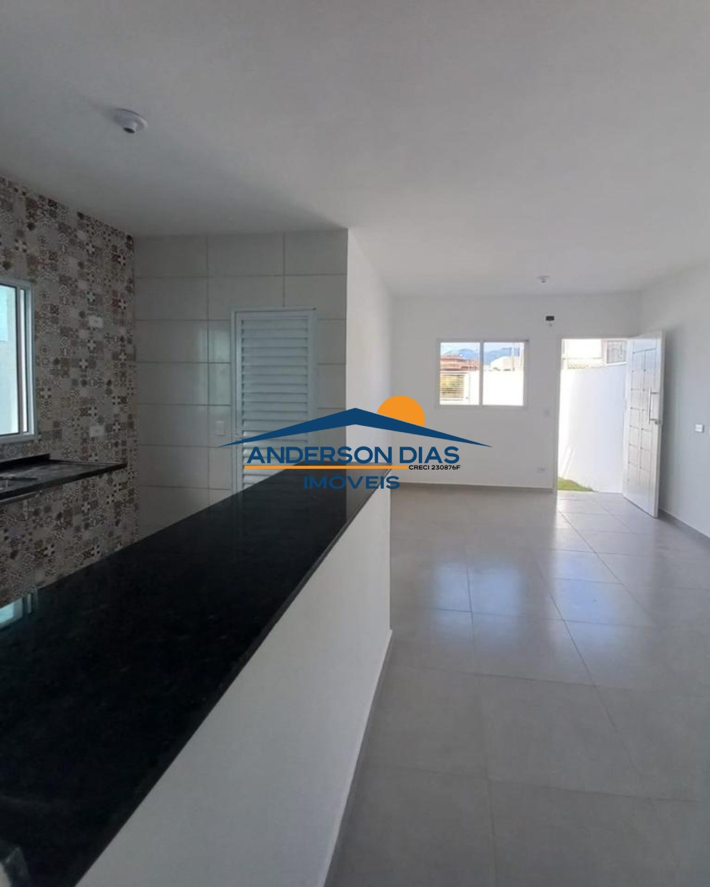 Casa à venda com 2 quartos, 60m² - Foto 10