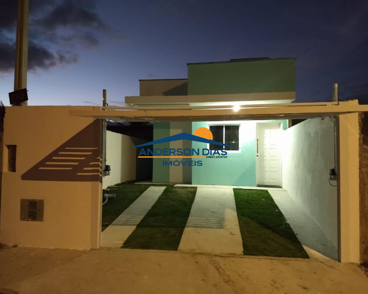 Casa à venda com 2 quartos, 60m² - Foto 1