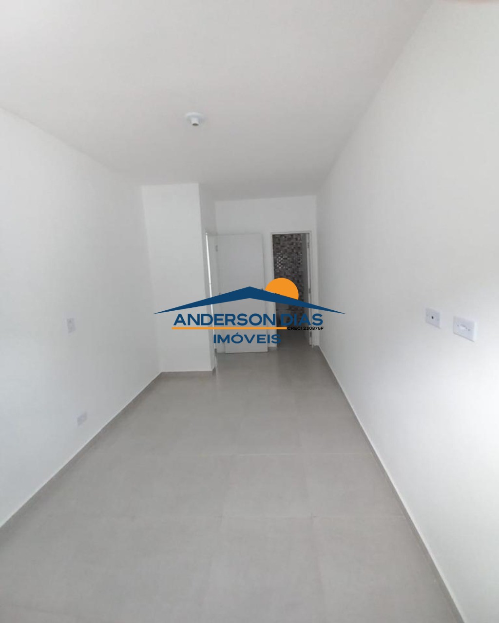 Casa à venda com 2 quartos, 60m² - Foto 3