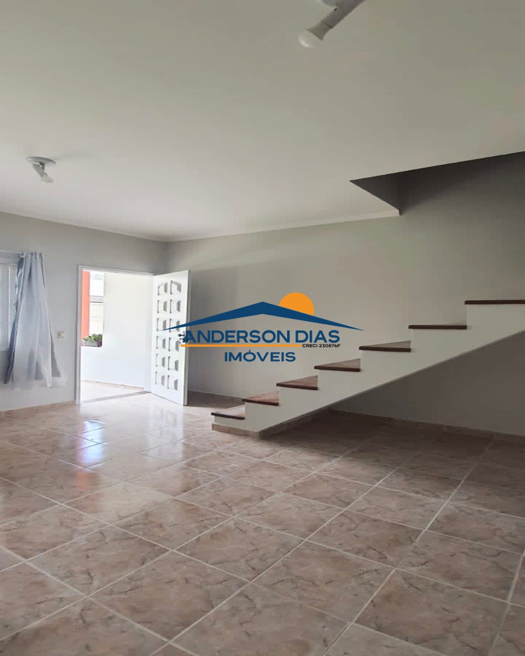 Casa à venda com 2 quartos, 60m² - Foto 10