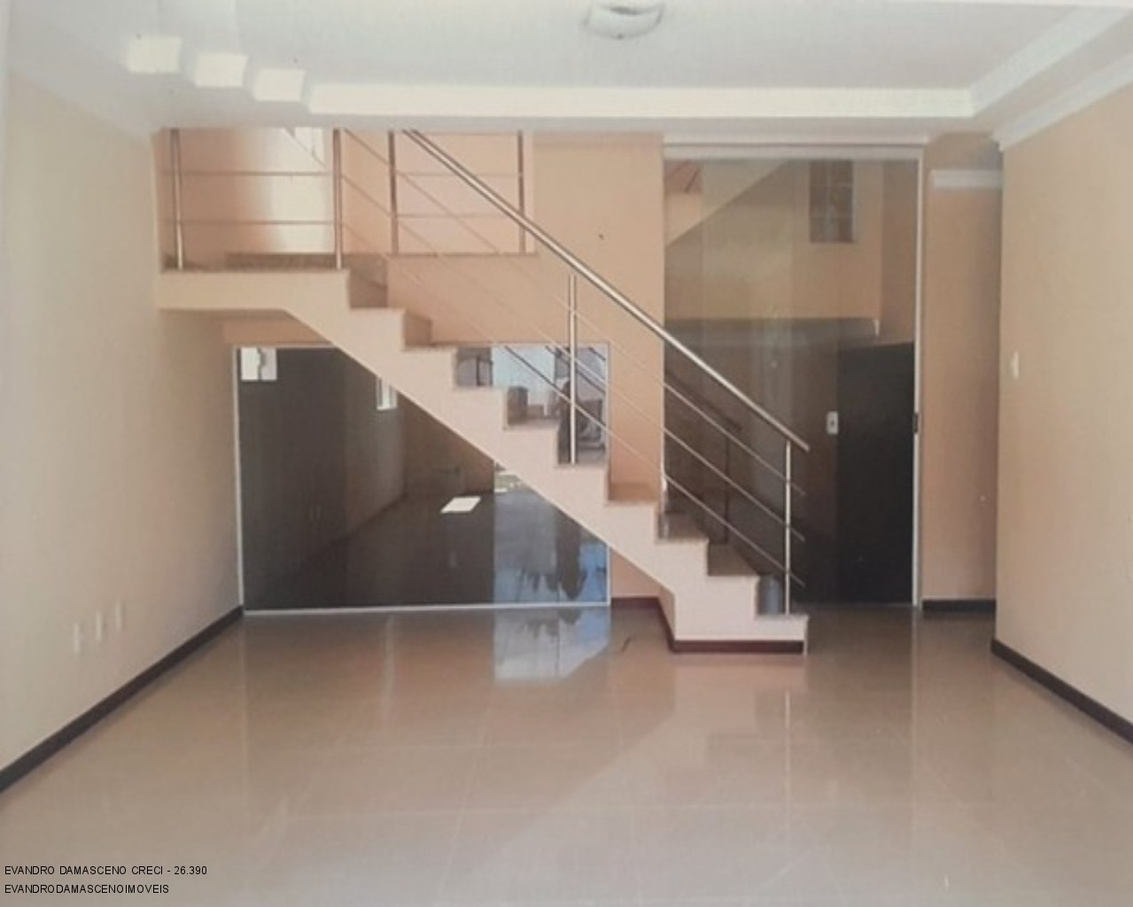 Casa à venda com 4 quartos, 250m² - Foto 30