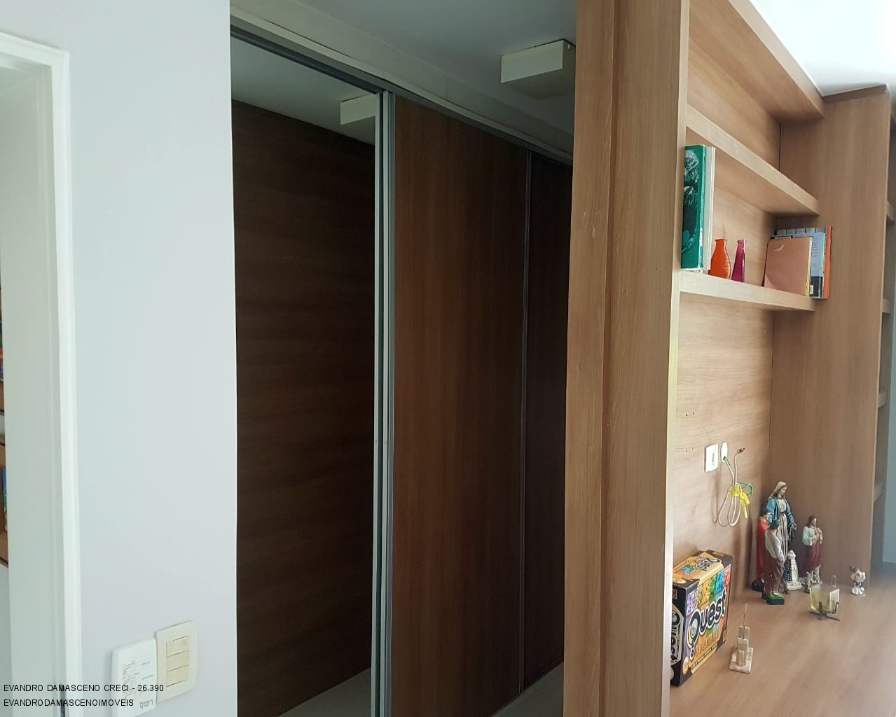 Casa à venda com 4 quartos, 250m² - Foto 45