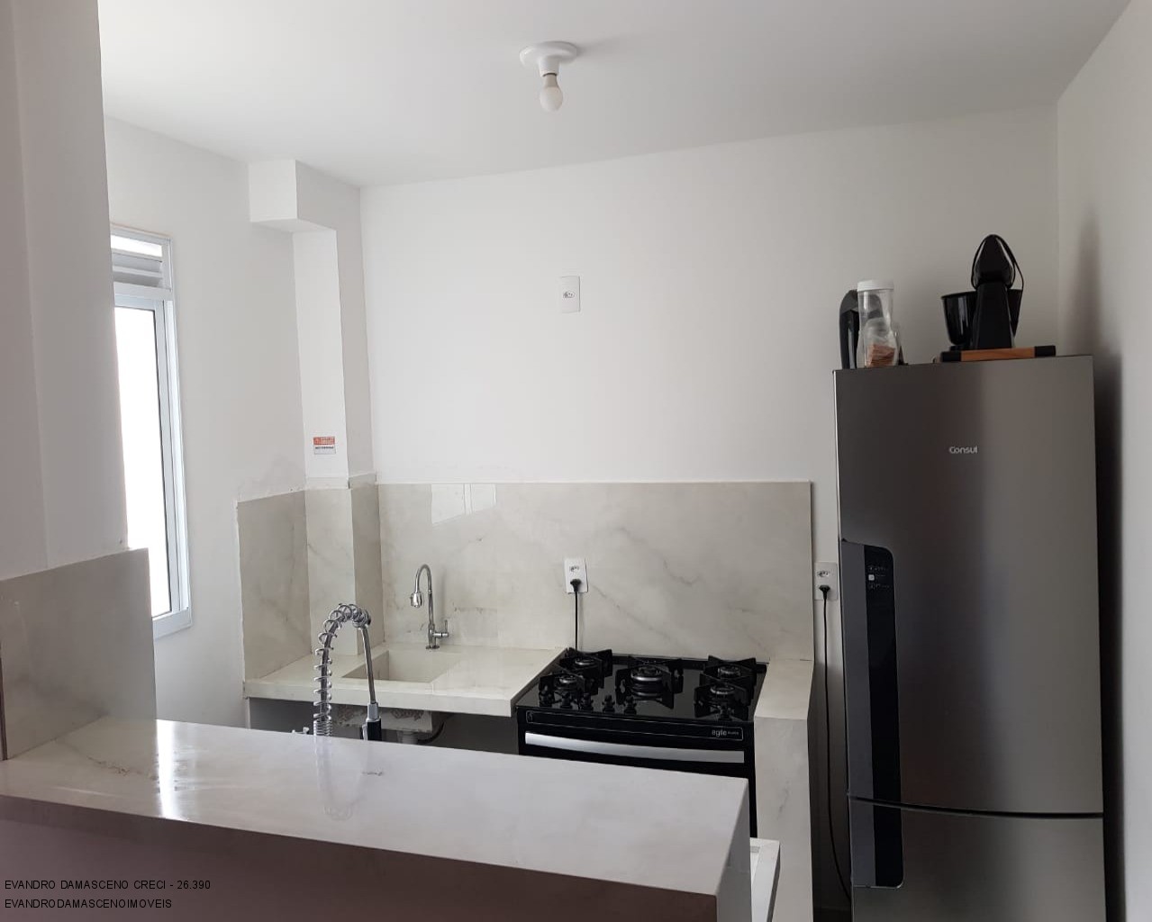 Apartamento à venda com 2 quartos, 40m² - Foto 11