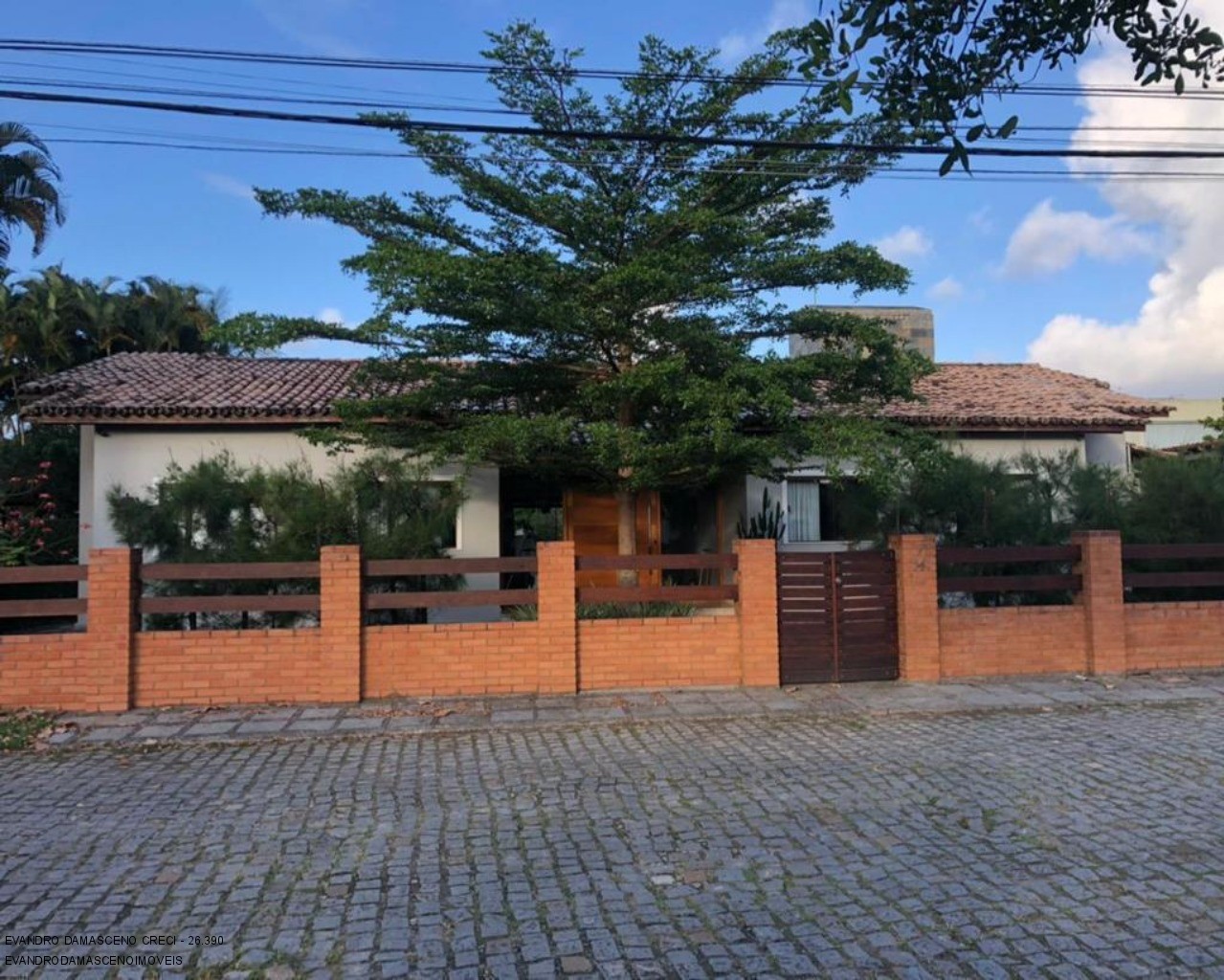 Casa à venda com 4 quartos, 250m² - Foto 27