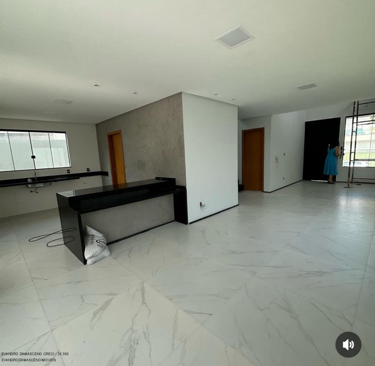 Casa à venda com 4 quartos, 270m² - Foto 9