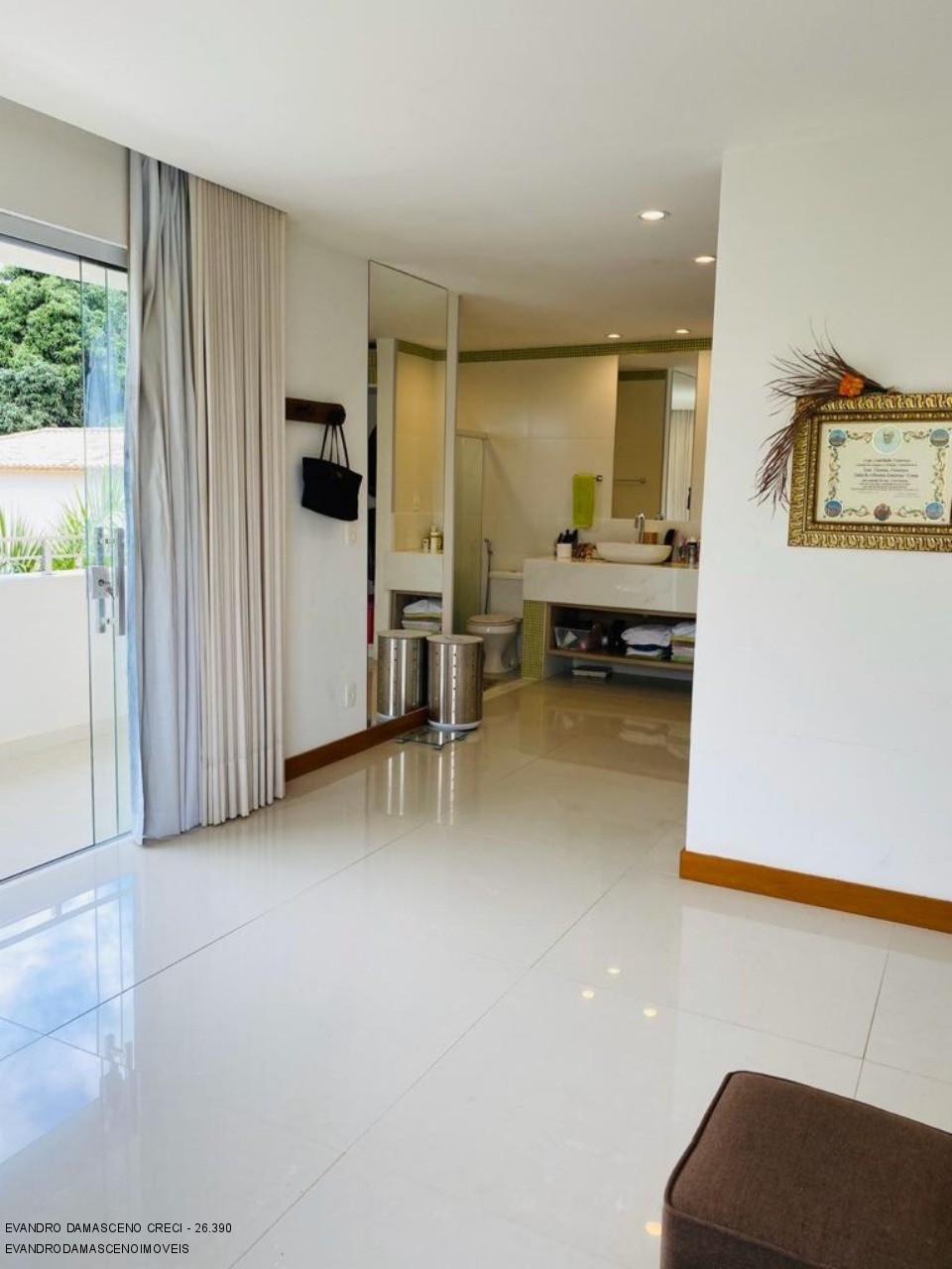 Casa à venda e aluguel com 6 quartos, 1300m² - Foto 5