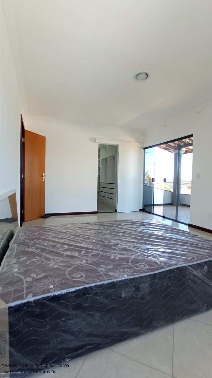 Casa à venda com 4 quartos, 350m² - Foto 45