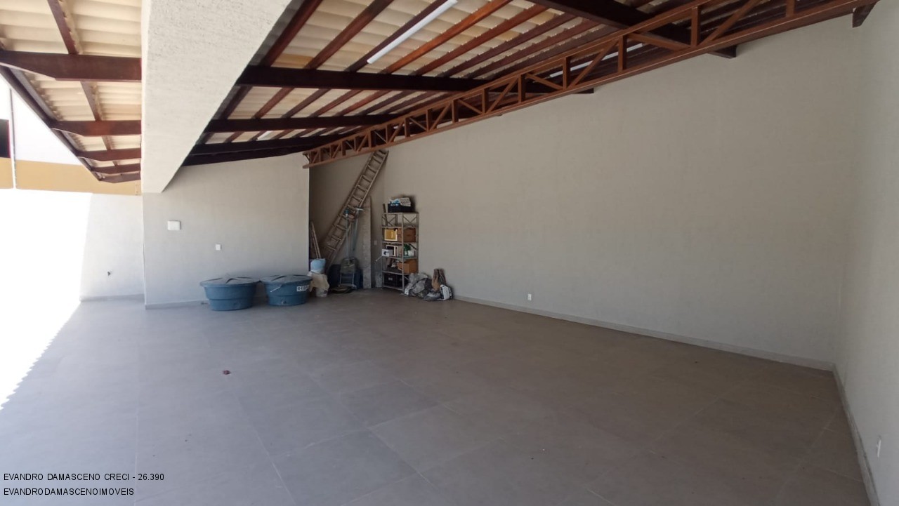 Casa à venda com 4 quartos, 350m² - Foto 30