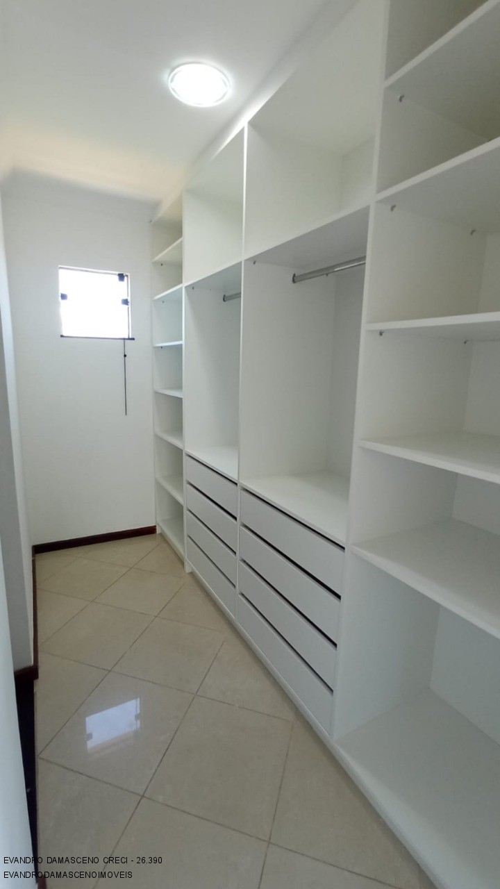 Casa à venda com 4 quartos, 350m² - Foto 33