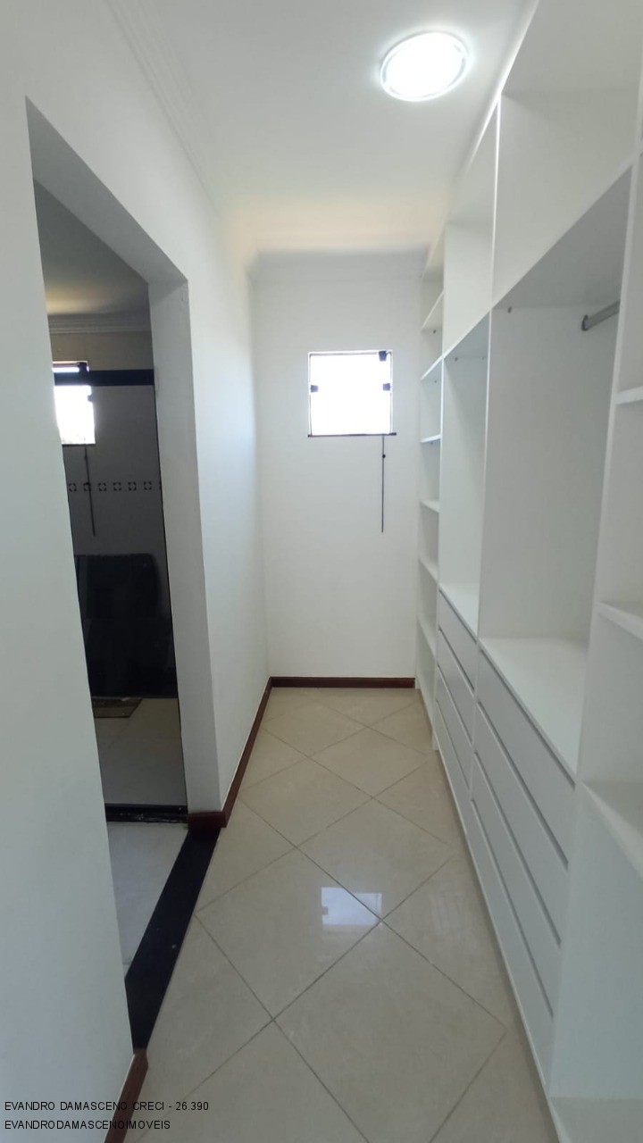 Casa à venda com 4 quartos, 350m² - Foto 40