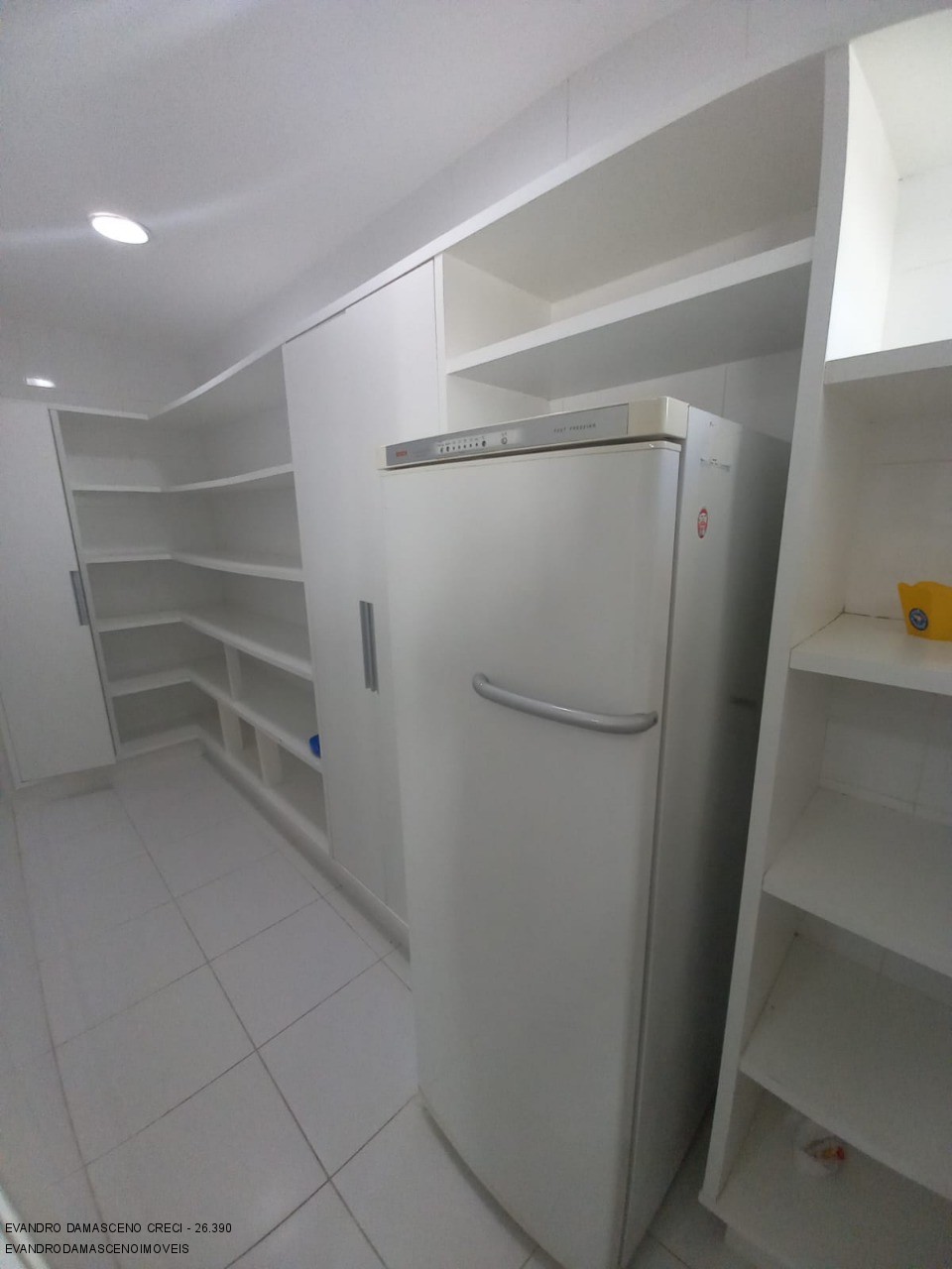 Casa à venda com 4 quartos, 600m² - Foto 7