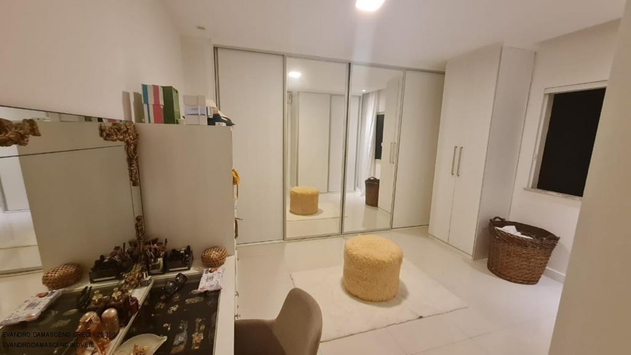 Casa à venda com 4 quartos, 450m² - Foto 15