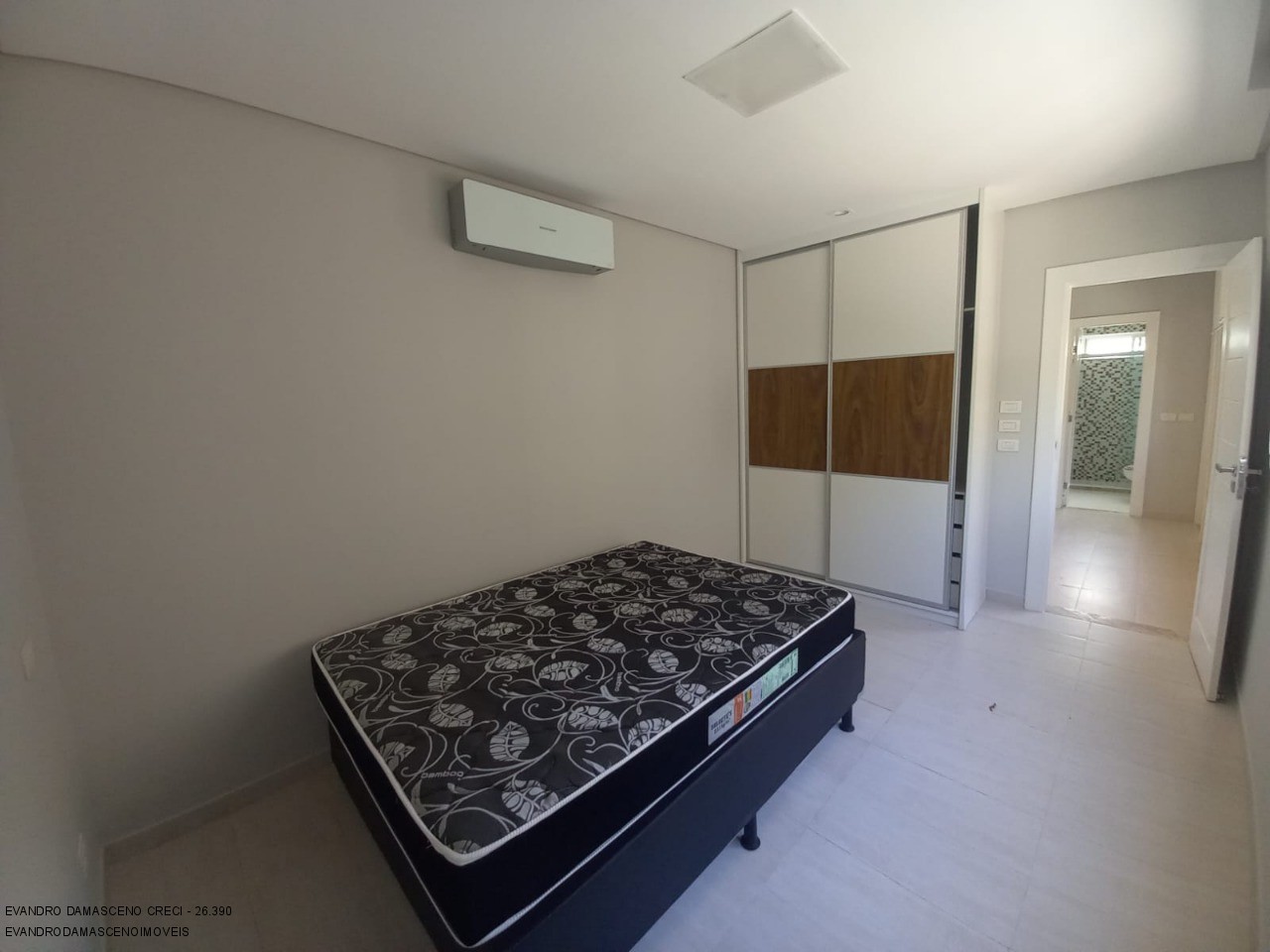 Casa à venda com 4 quartos, 600m² - Foto 13