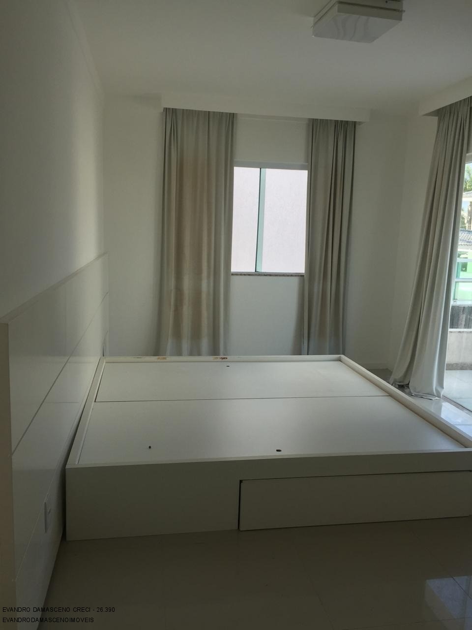 Casa à venda com 4 quartos, 280m² - Foto 16