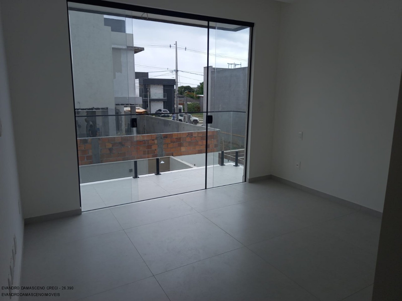 Casa à venda com 4 quartos, 148m² - Foto 4