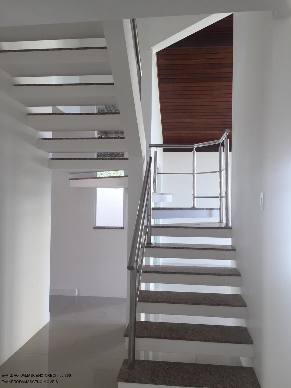 Casa à venda com 4 quartos, 280m² - Foto 14