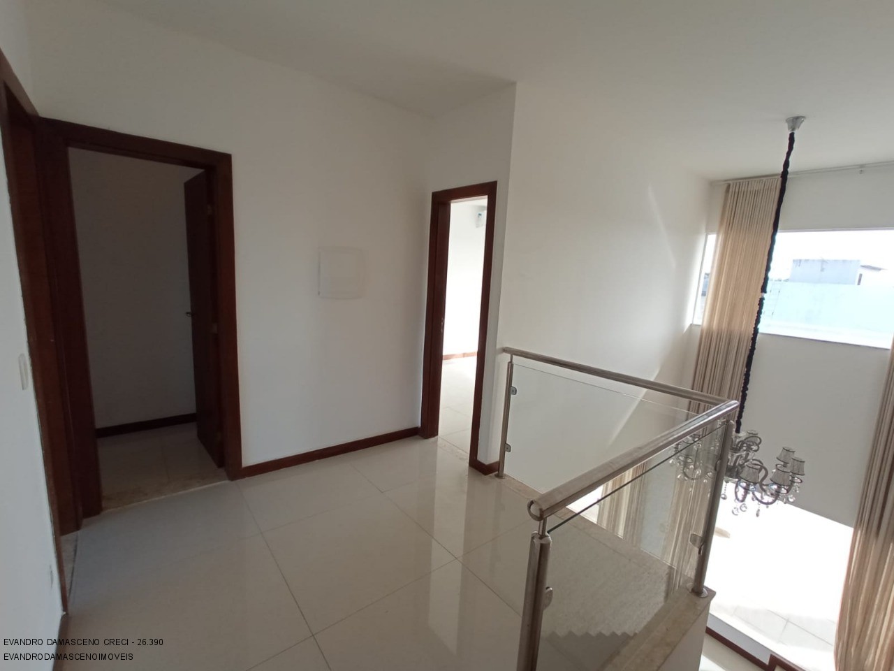 Casa para alugar com 4 quartos, 280m² - Foto 12