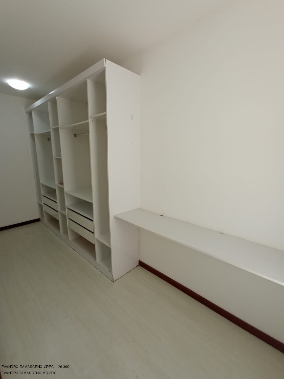 Casa para alugar com 4 quartos, 280m² - Foto 36