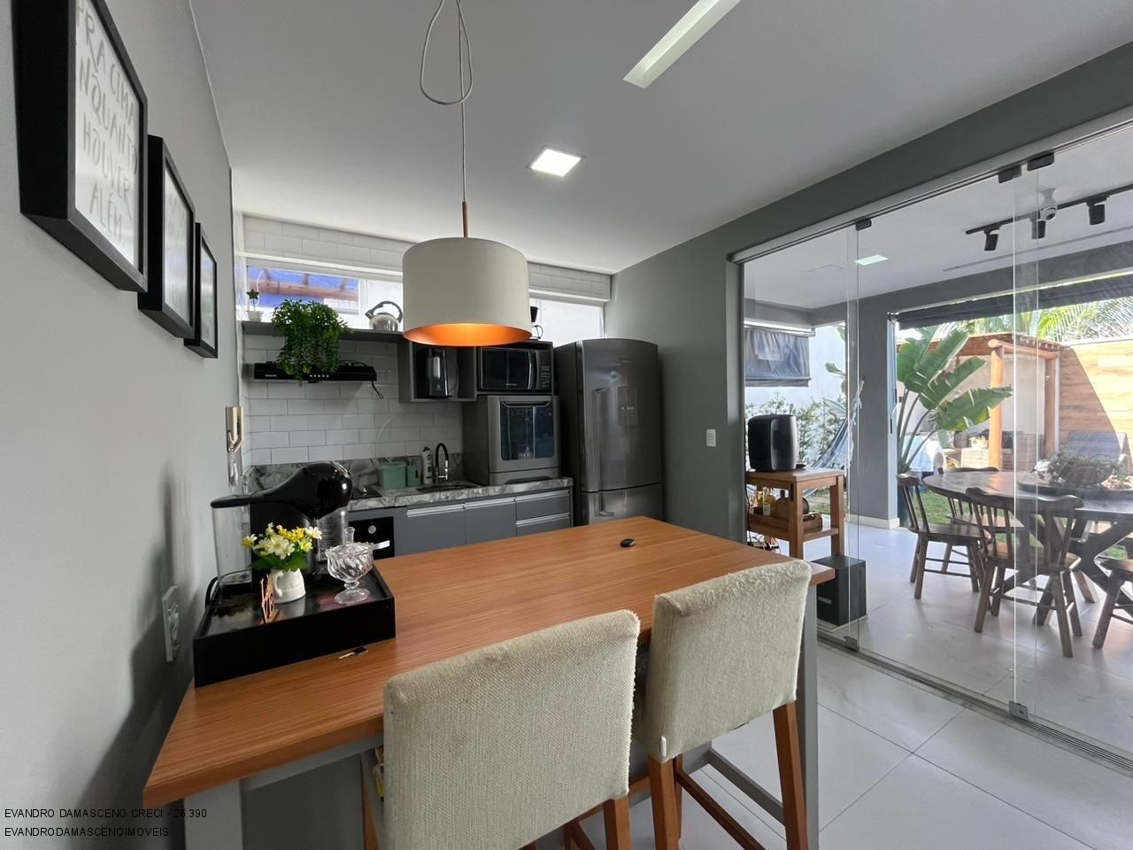 Casa à venda com 4 quartos, 185m² - Foto 14