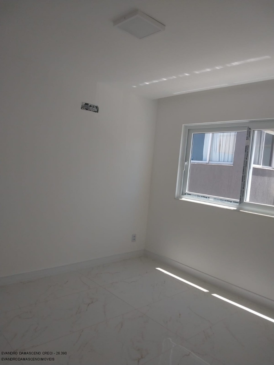 Casa à venda com 5 quartos, 267m² - Foto 16