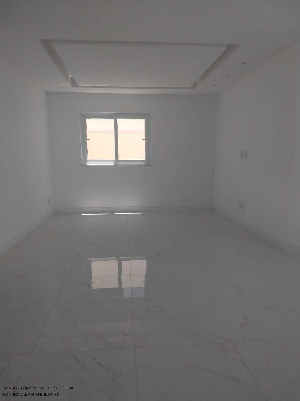 Casa à venda com 5 quartos, 267m² - Foto 3