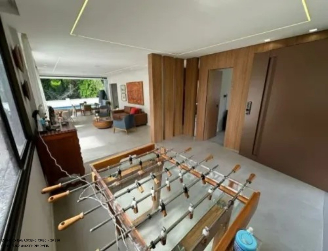 Casa à venda com 4 quartos, 290m² - Foto 9