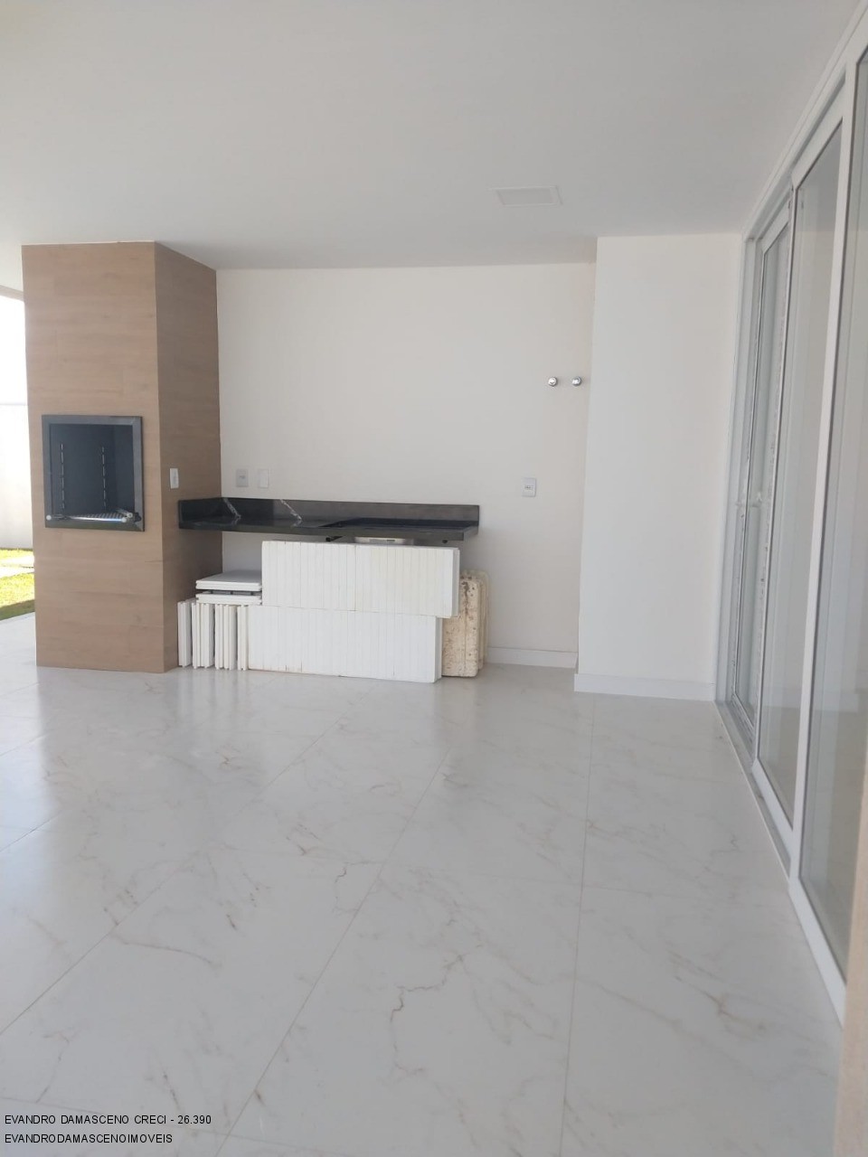 Casa à venda com 5 quartos, 267m² - Foto 6