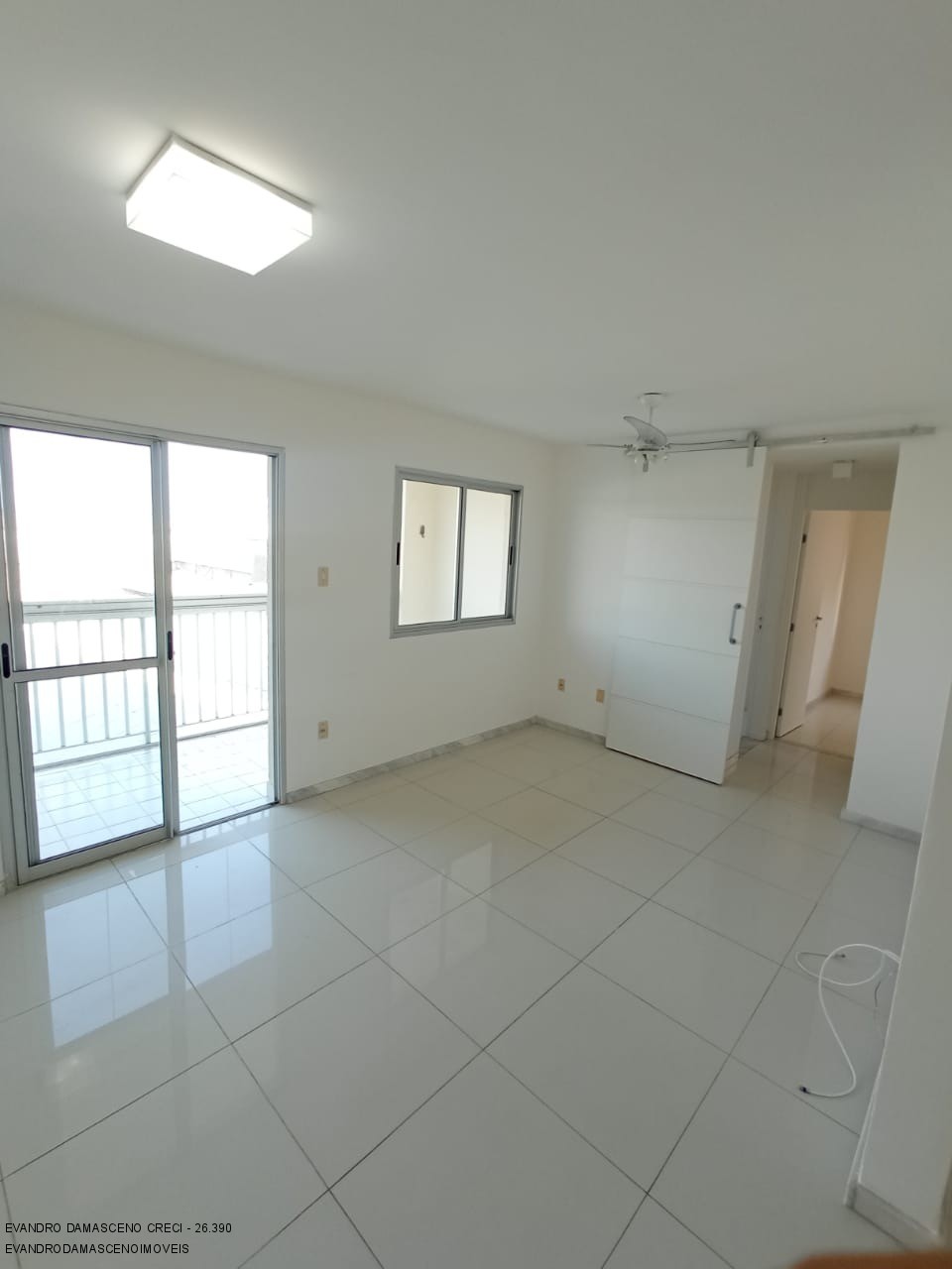 Apartamento à venda com 2 quartos, 62m² - Foto 9